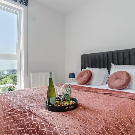 Lumina Apartments With Parking, Balcony Lodz Dış mekan fotoğraf