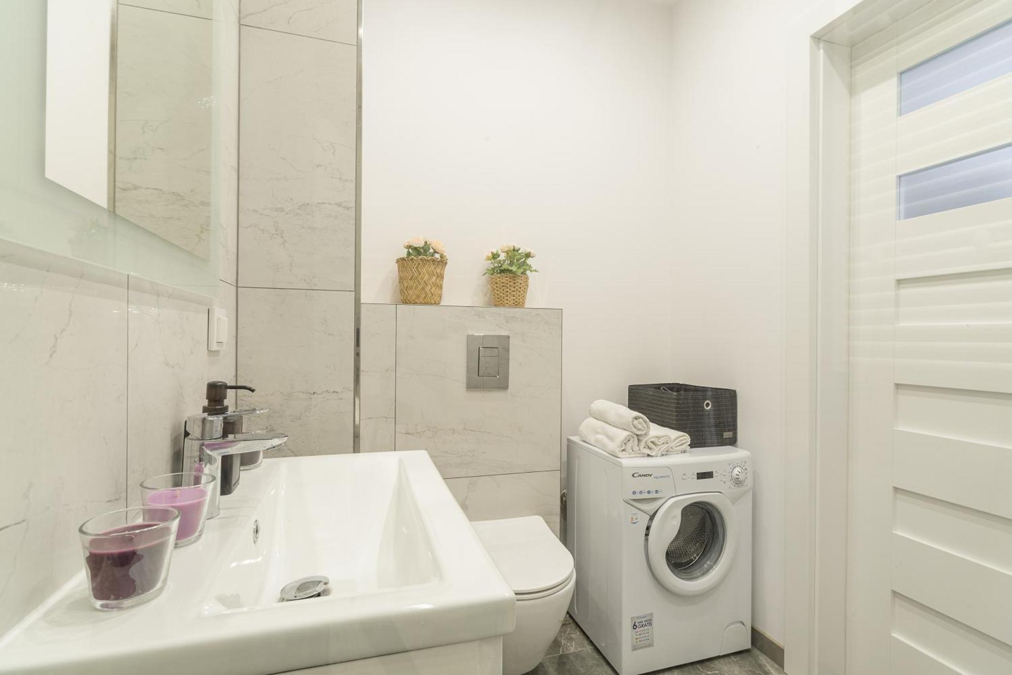Lumina Apartments With Parking, Balcony Lodz Dış mekan fotoğraf