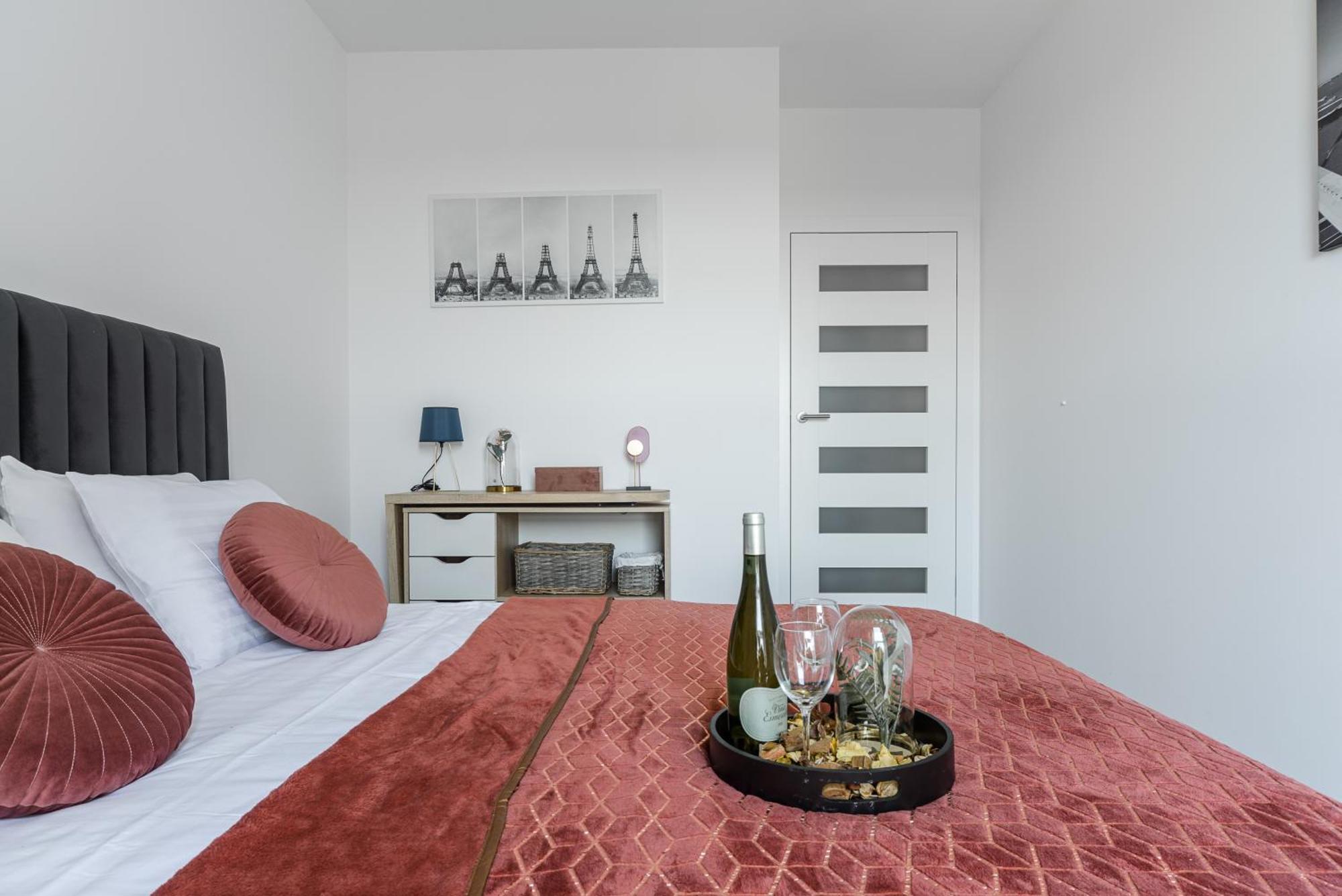 Lumina Apartments With Parking, Balcony Lodz Dış mekan fotoğraf