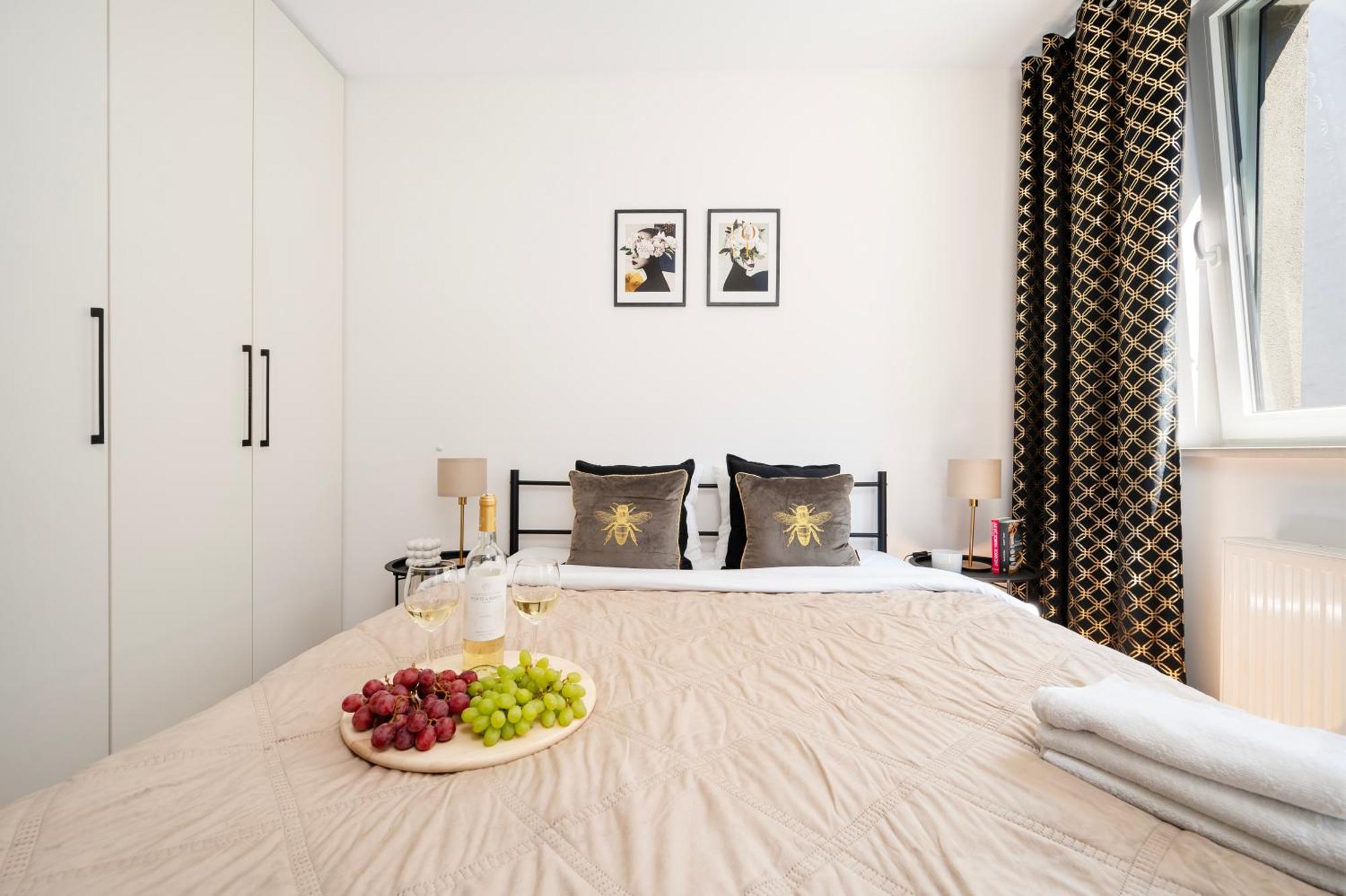 Lumina Apartments With Parking, Balcony Lodz Dış mekan fotoğraf